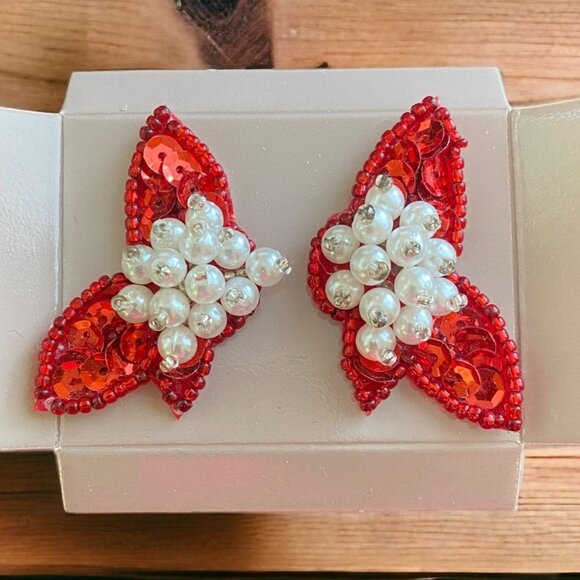 Vintage Avon Sequin Sparkle Earrings Red White Pierced Stud 1991 - Picture 1 of 5